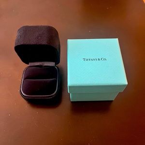 *Empty Tiffany & Co ring box